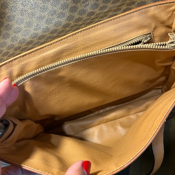 Authentic vintage Celine Triomphe Macadam handbag - Picture 10 of 15